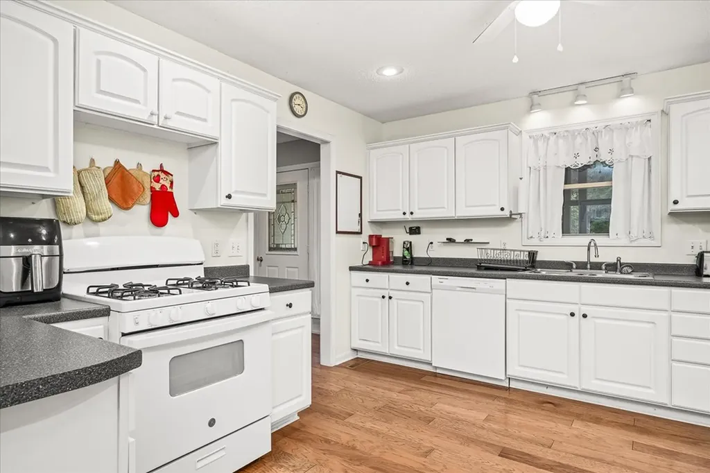 1133 W Laurel Way Monterey TN 38574