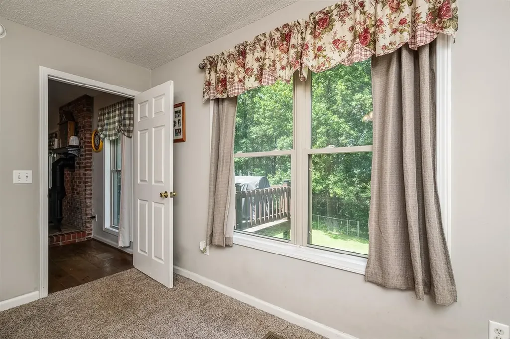 1133 W Laurel Way Monterey TN 38574