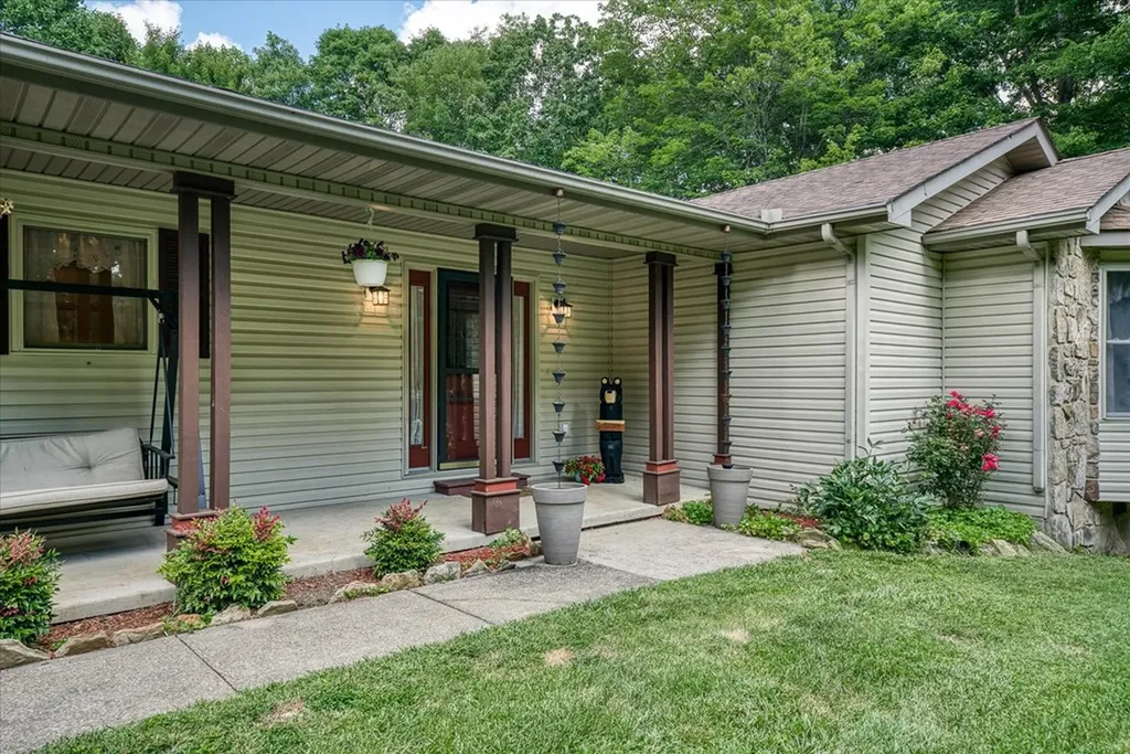 1133 W Laurel Way Monterey TN 38574