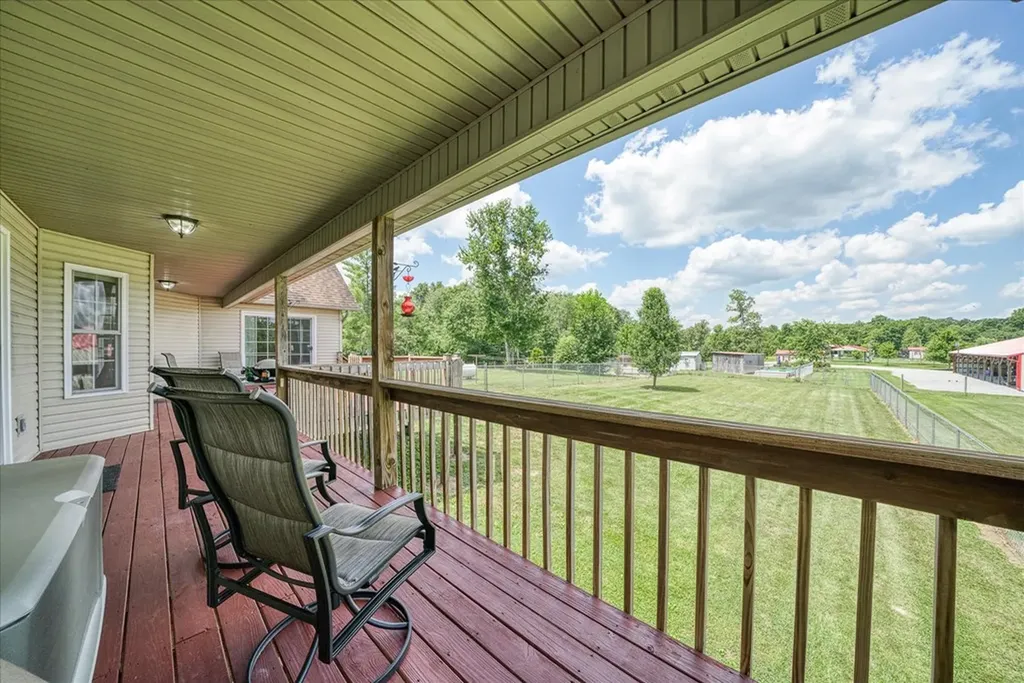 125 Clarence Lee Road Lancing TN 37770