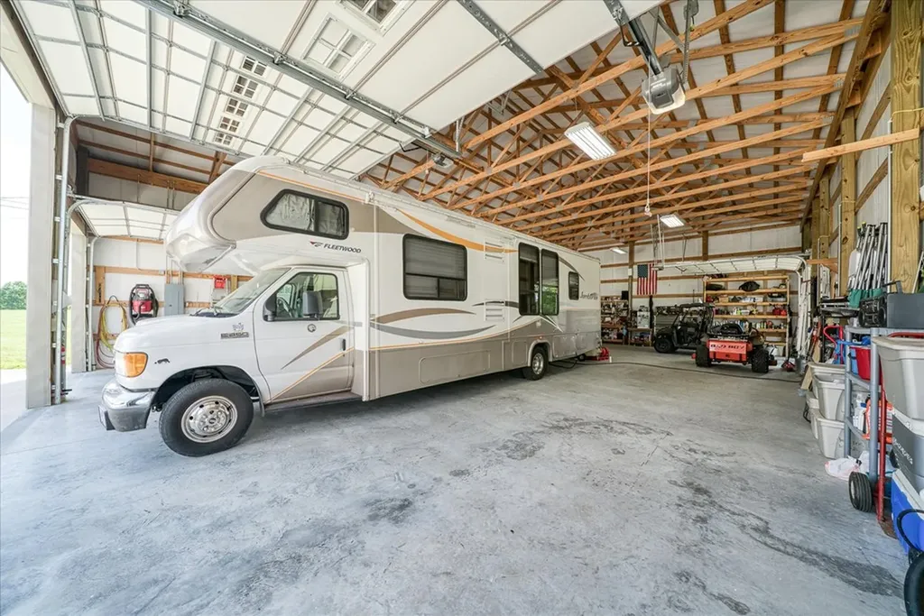 125 Clarence Lee Road Lancing TN 37770