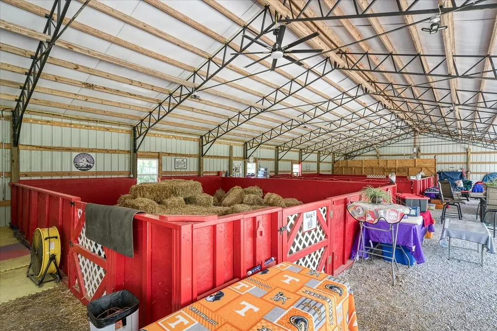 125 Clarence Lee Road Lancing TN 37770