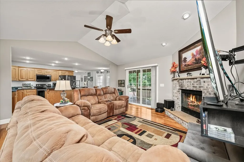 125 Clarence Lee Road Lancing TN 37770