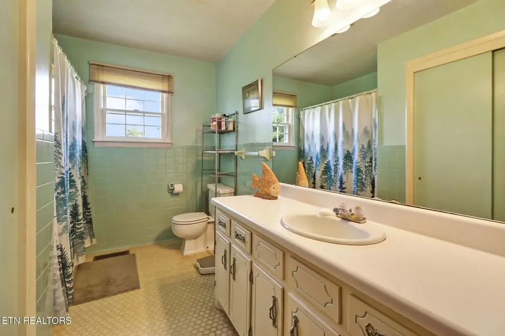 110 Clark Avenue Jamestown TN 38556