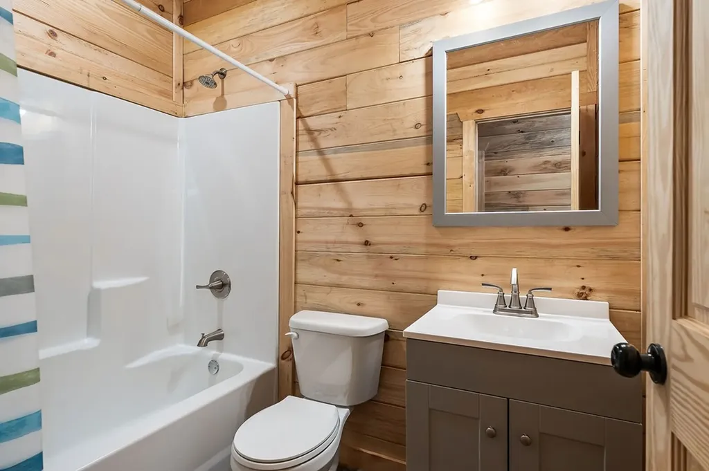 106 Raccoon Lane Jamestown TN 38556