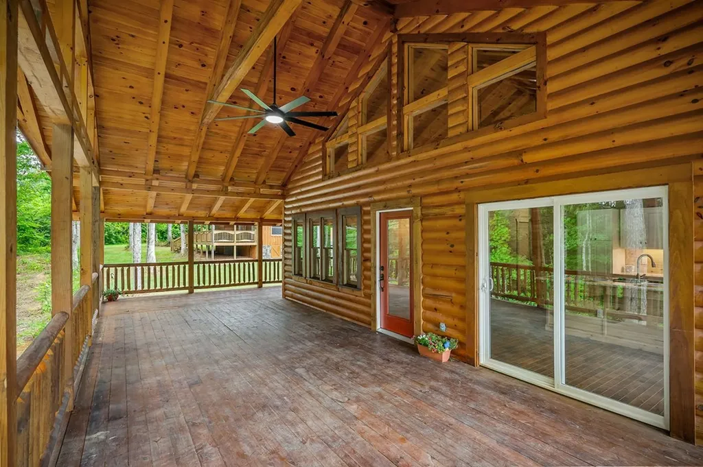 106 Raccoon Lane Jamestown TN 38556