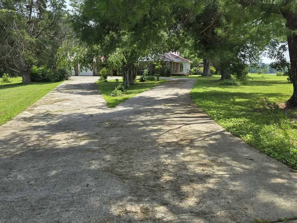 6579 Vervilla Road Morrison TN 37357