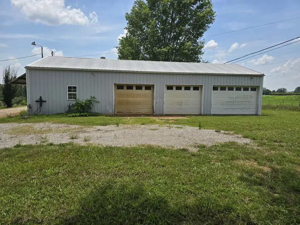 6579 Vervilla Road Morrison TN 37357