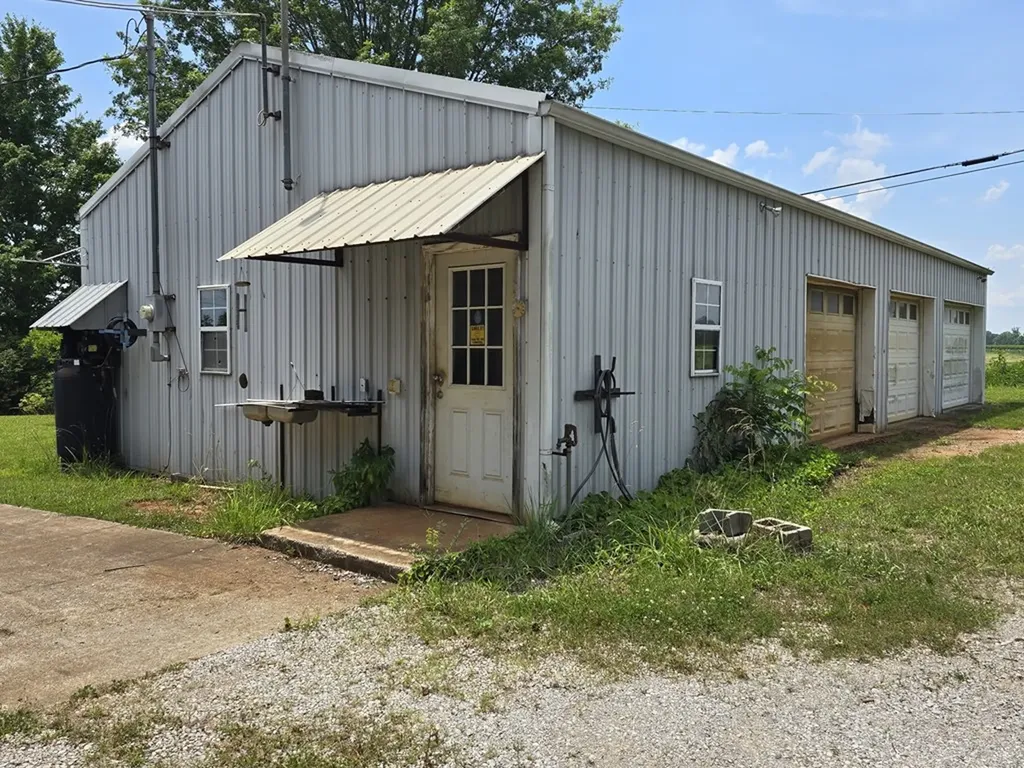 6579 Vervilla Road Morrison TN 37357