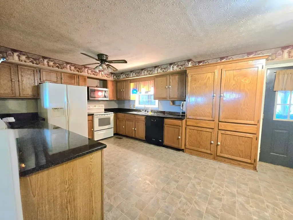 6579 Vervilla Road Morrison TN 37357