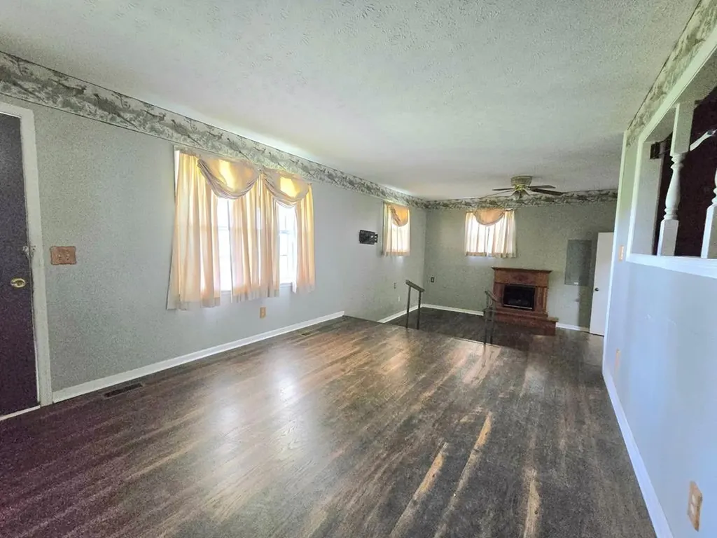 6579 Vervilla Road Morrison TN 37357