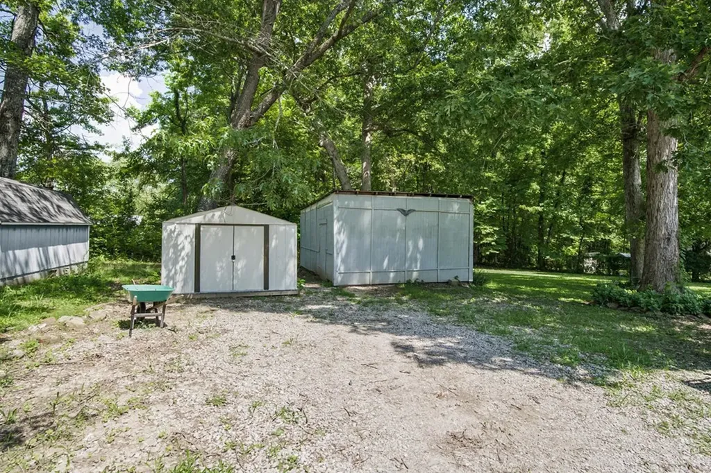 1047 Phillips Drive Monterey TN 38574