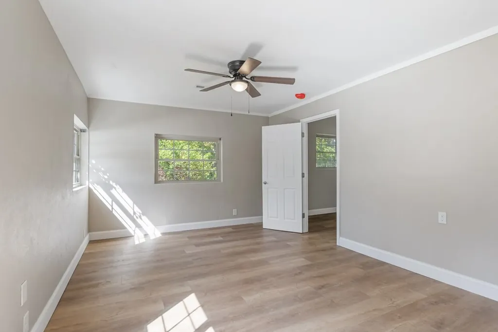 11158 N Highway 70 Crossville TN 38571