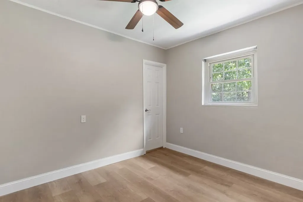 11158 N Highway 70 Crossville TN 38571