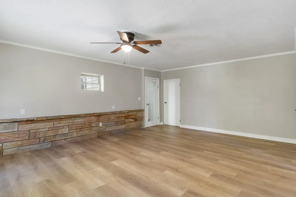 11158 N Highway 70 Crossville TN 38571