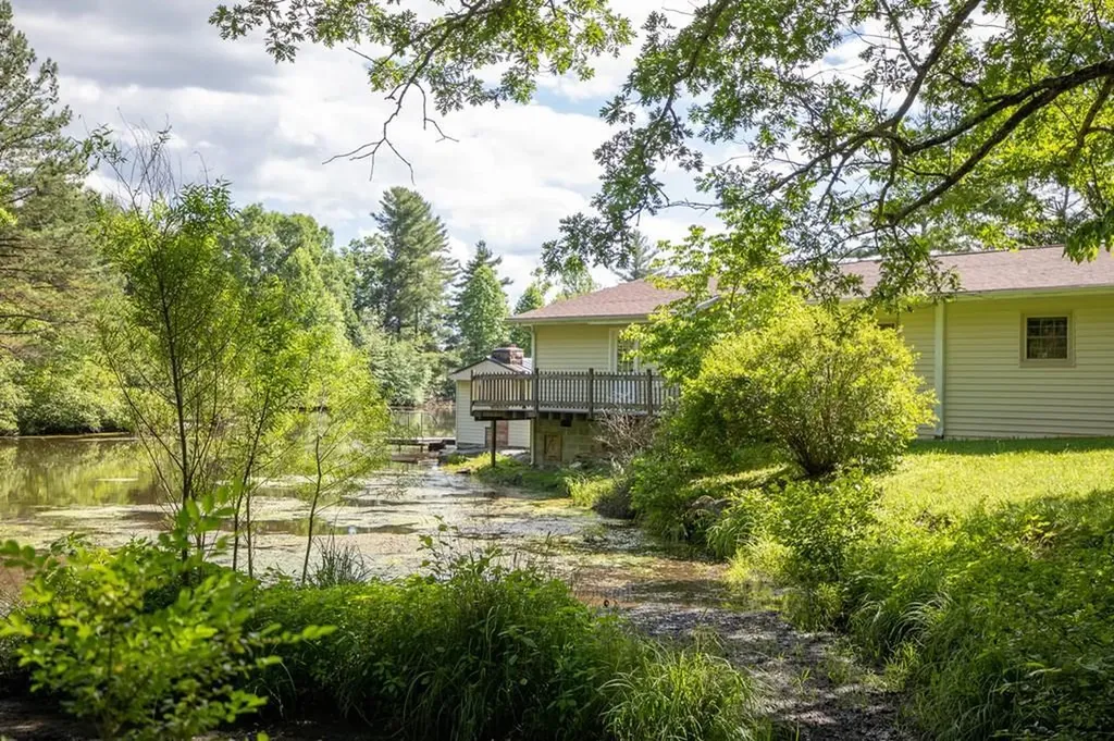 11158 N Highway 70 Crossville TN 38571