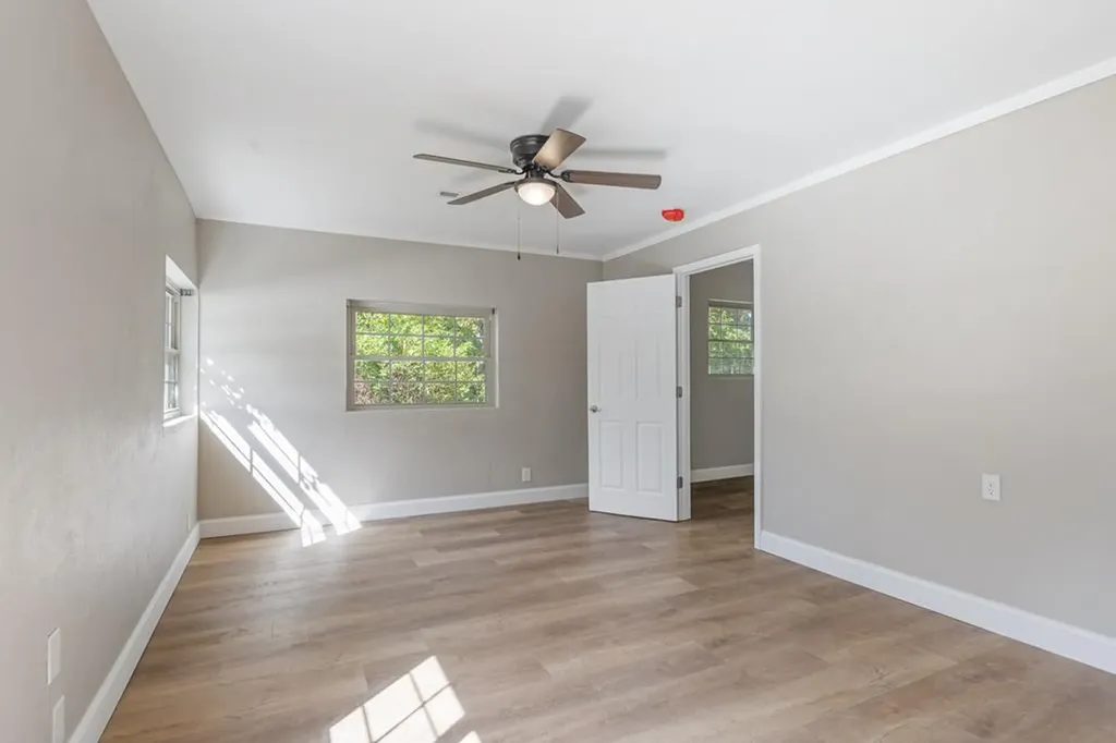 11158 N Highway 70 Crossville TN 38571