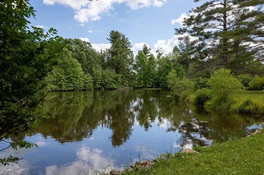 11158 N Highway 70 Crossville TN 38571