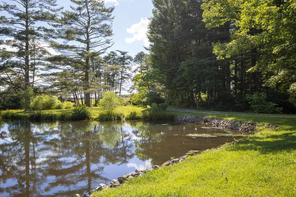 11158 N Highway 70 Crossville TN 38571