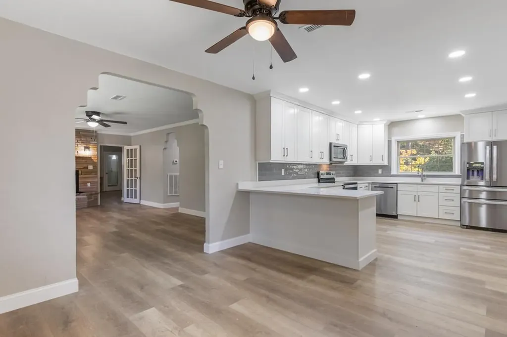 11158 N Highway 70 Crossville TN 38571