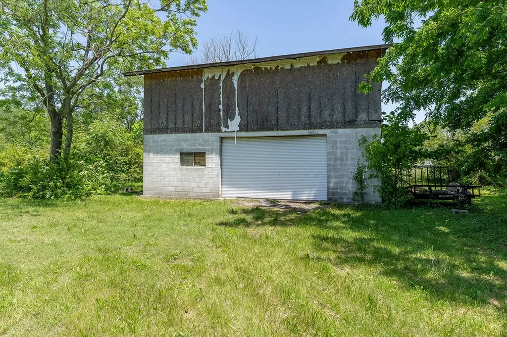 214 5th Avenue S Baxter TN 38544-5159