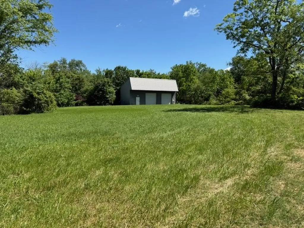 214 5th Avenue S Baxter TN 38544-5159