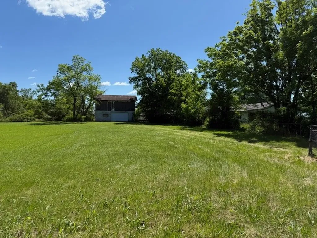 214 5th Avenue S Baxter TN 38544-5159