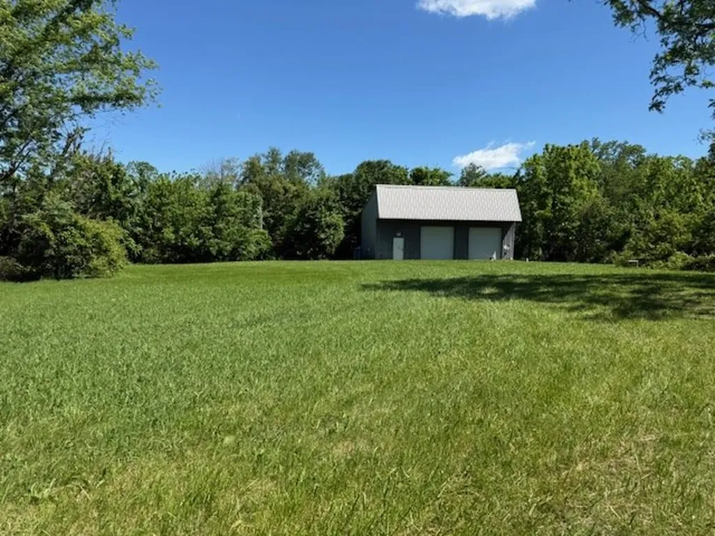 214 5th Avenue S Baxter TN 38544-5159