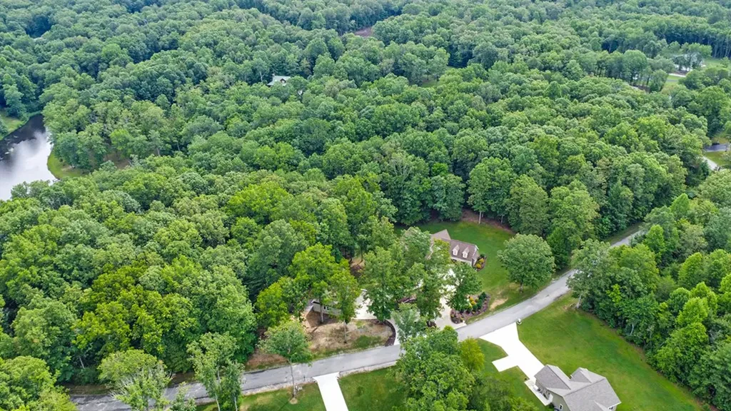 265 Falling Leaf Road Jamestown TN 38556