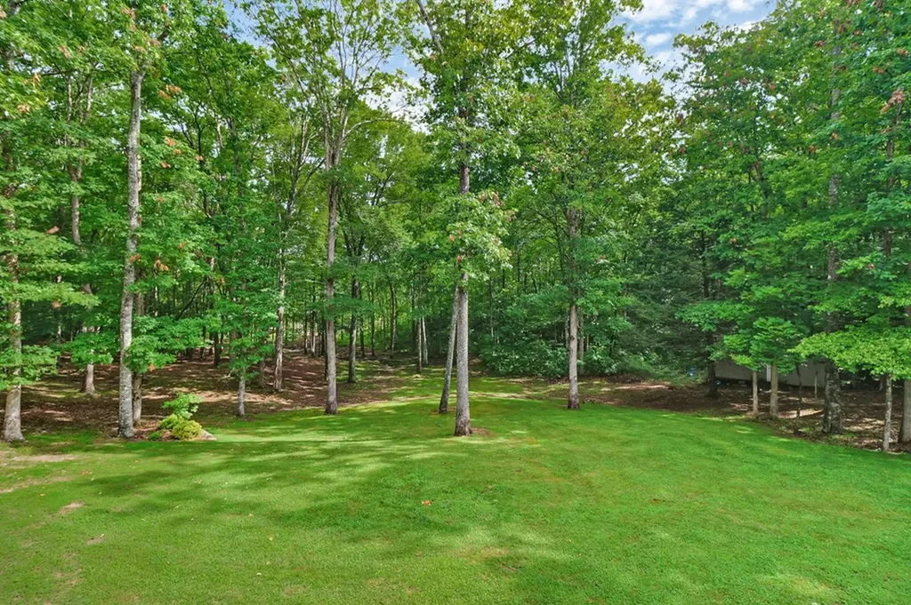 265 Falling Leaf Road Jamestown TN 38556