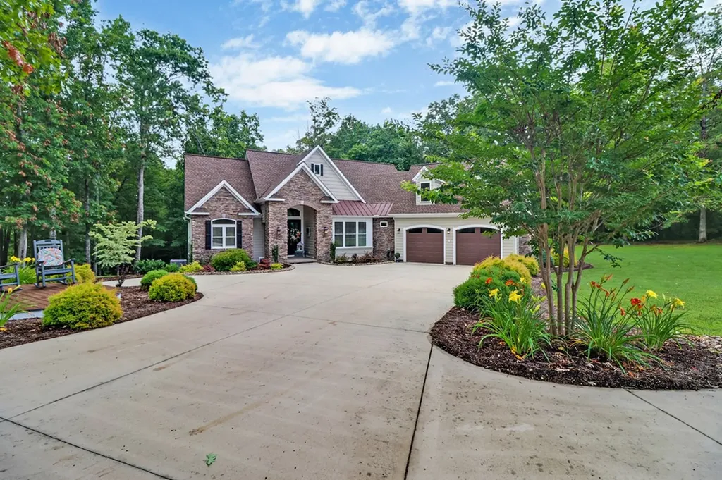 265 Falling Leaf Road Jamestown TN 38556
