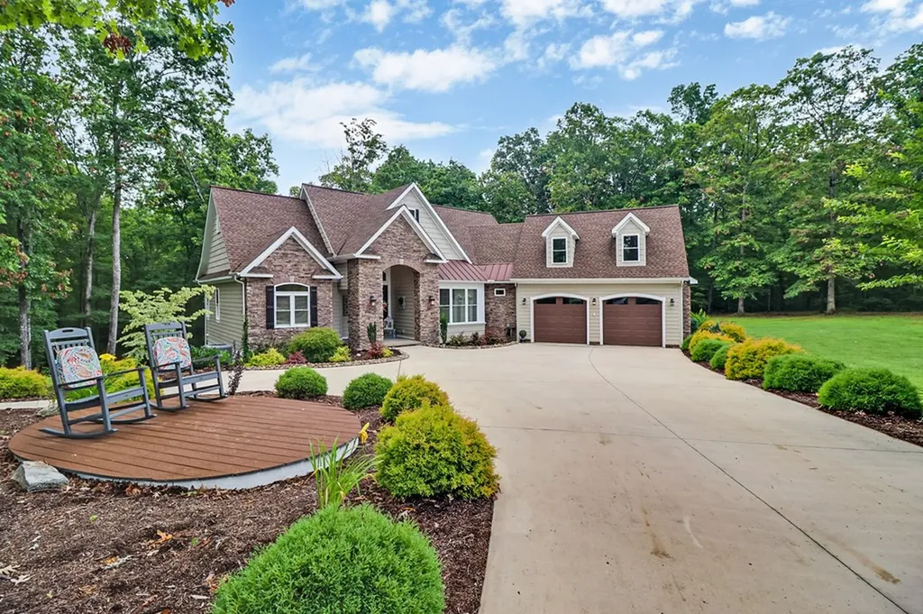 265 Falling Leaf Road Jamestown TN 38556