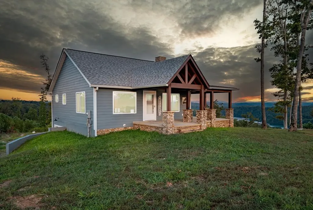 345 Taylor Road Byrdstown TN 38549