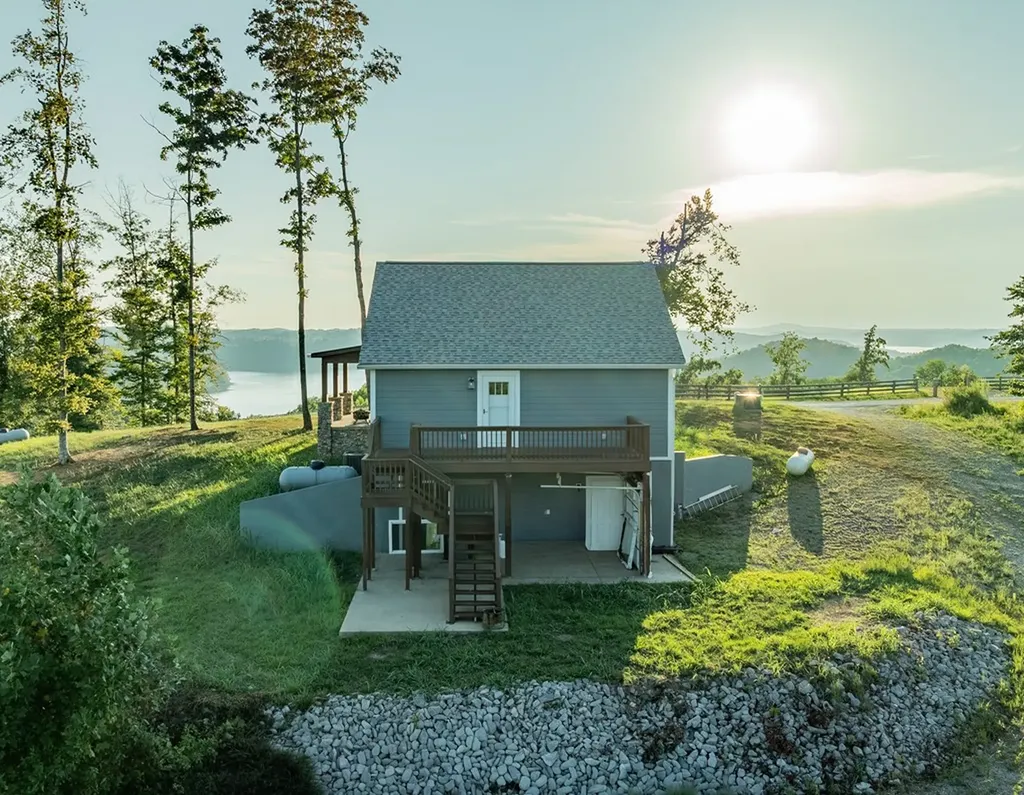 345 Taylor Road Byrdstown TN 38549