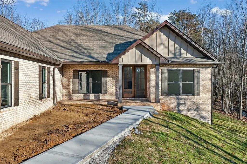 138 Magnolia Lane Crossville TN 38555