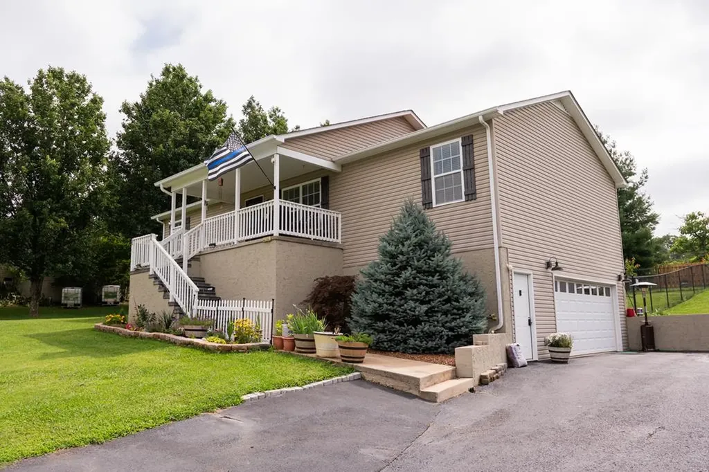 134 Bradford Drive Sparta TN 38583