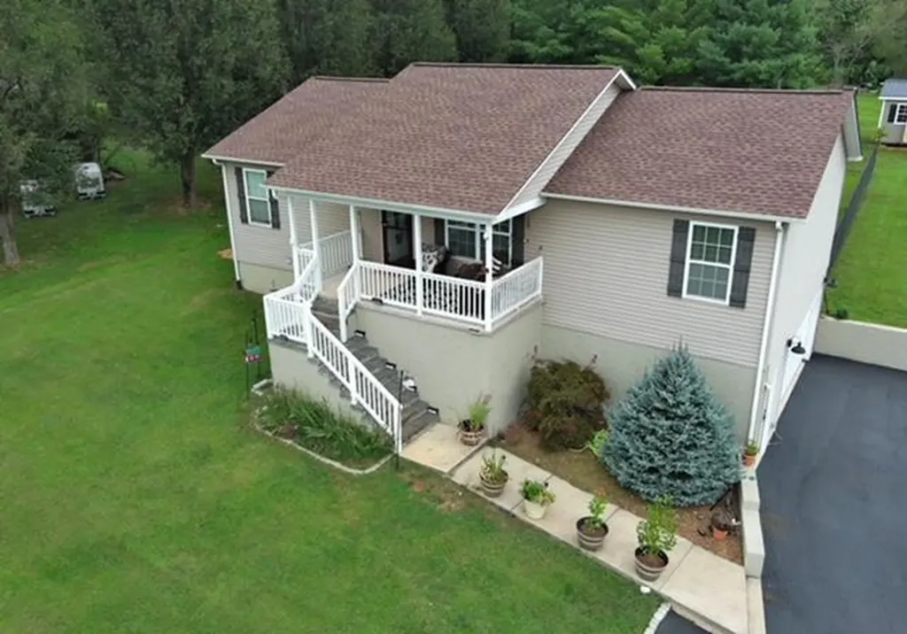 134 Bradford Drive Sparta TN 38583