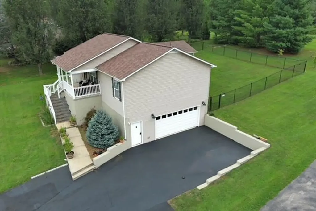 134 Bradford Drive Sparta TN 38583