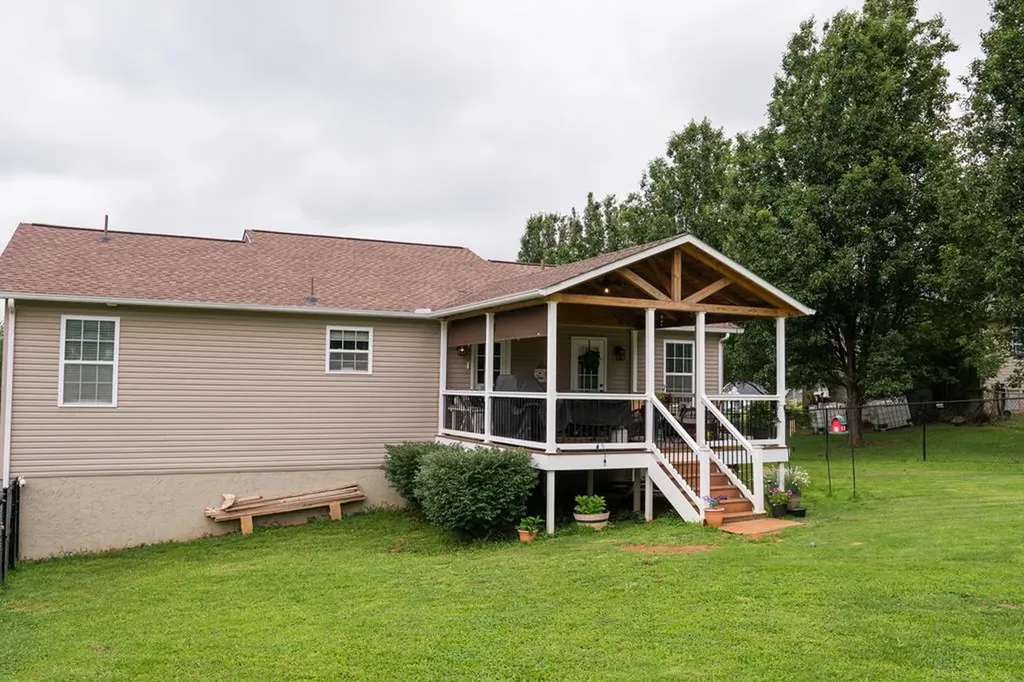 134 Bradford Drive Sparta TN 38583