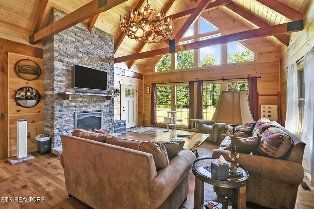 299 Anderson Tinch Avenue Jamestown TN 38556