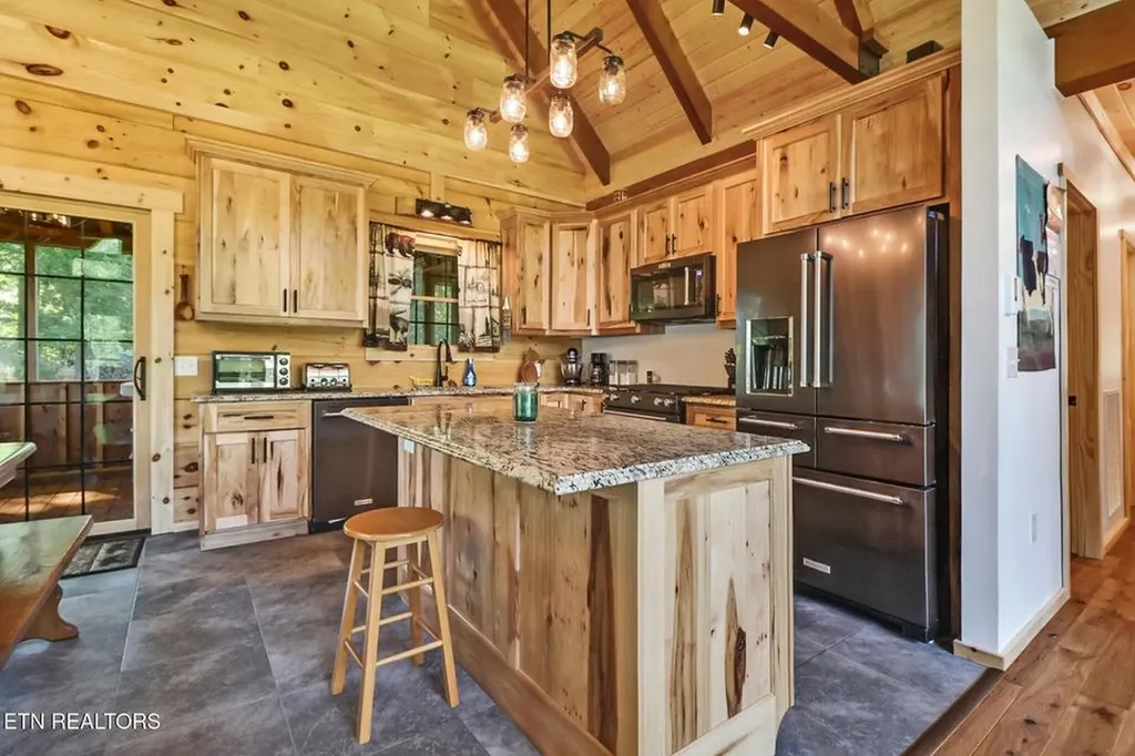 299 Anderson Tinch Avenue Jamestown TN 38556