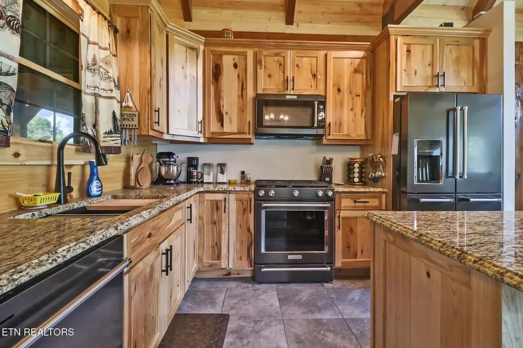 299 Anderson Tinch Avenue Jamestown TN 38556