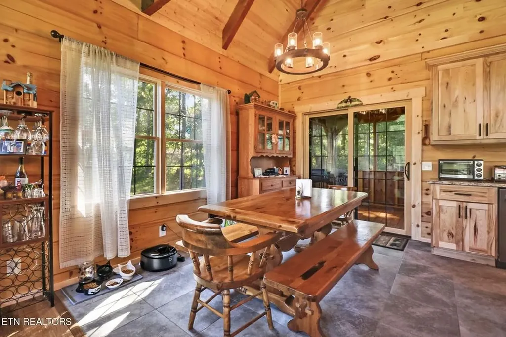 299 Anderson Tinch Avenue Jamestown TN 38556