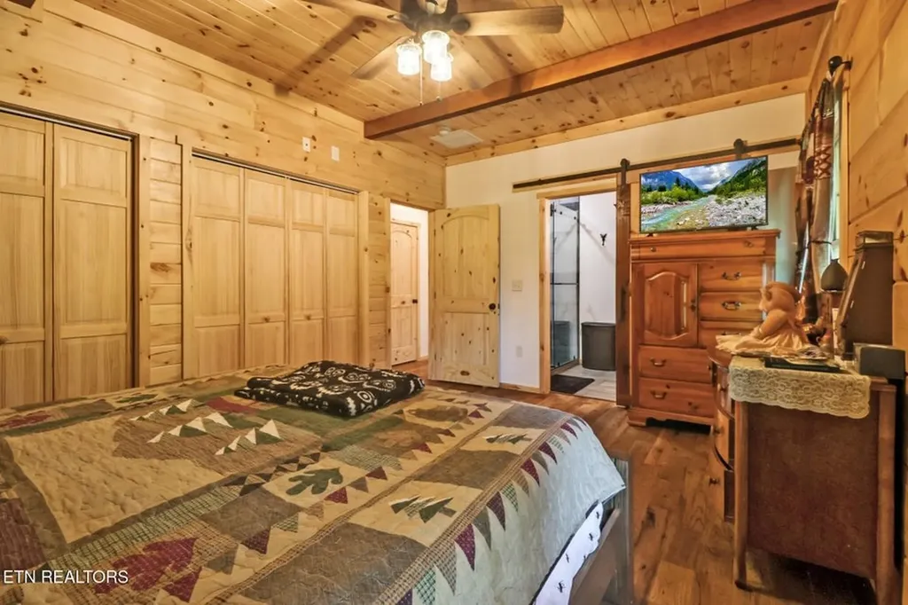 299 Anderson Tinch Avenue Jamestown TN 38556