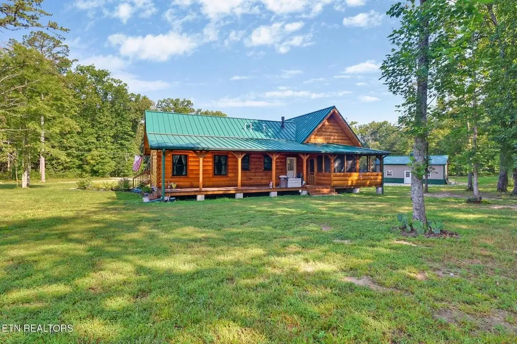 299 Anderson Tinch Avenue Jamestown TN 38556