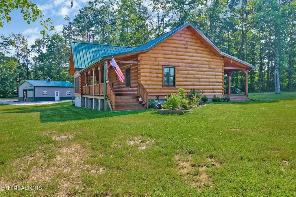 299 Anderson Tinch Avenue Jamestown TN 38556