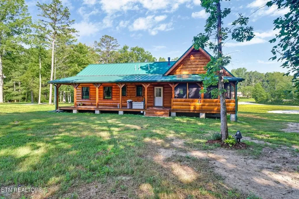 299 Anderson Tinch Avenue Jamestown TN 38556