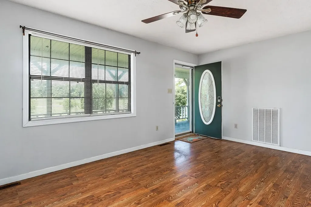 216 Oakley Allons Road Allons TN 38541