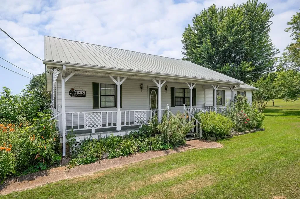 216 Oakley Allons Road Allons TN 38541