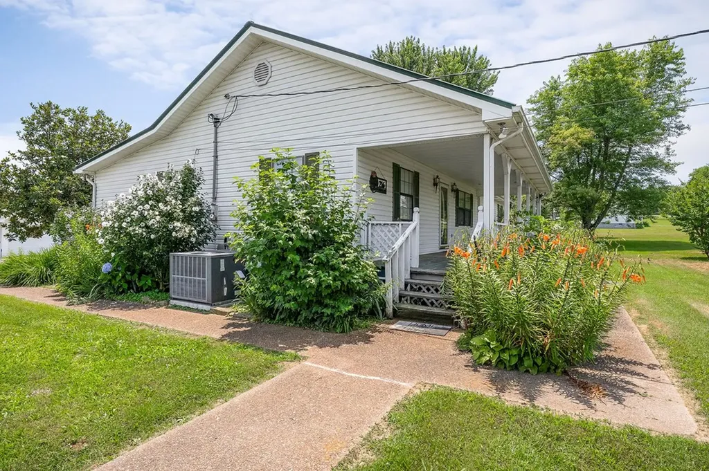 216 Oakley Allons Road Allons TN 38541